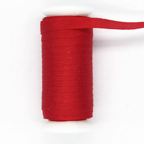 464 - Seidenbändchen 4 mm breit, 10-m-Spule, Farbe: Feuerrot 464 - Seidenbändchen 4 mm breit, 10-m-Spule, Farbe: Feuerrot